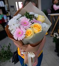 Букет цветов из:  Герберы, Розы и Хризантемы в Добром