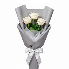 Букет 3 белые розы в Добром