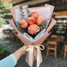 Букет цветов из:  Розы в Добром