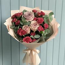 Букет цветов из:  Гвоздики и Розы в Добром