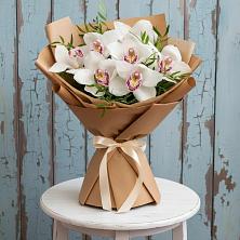Букет цветов из:  Орхидеи и Розы в Добром